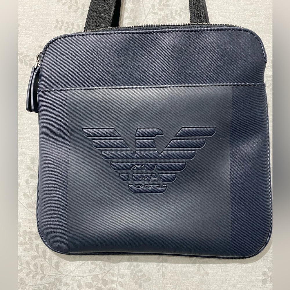 Emporio Armani Men's crossbody Bag navy blue with srap